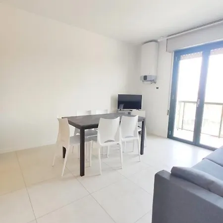 Apartment Quito 302 - Centralissimo - Interamente Ristrutturato - Dietro Piazza Mazzini Lido di Jesolo